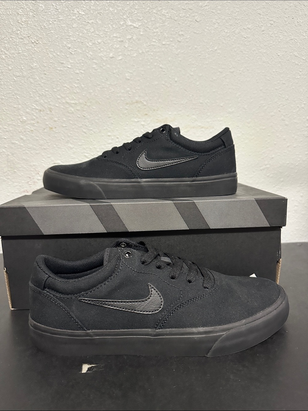 Nike Men’s Black Low-Top Sneaker